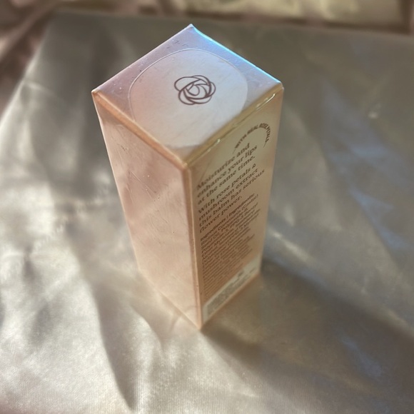 Summer & Rose Lip Balm + Plumper 3.8 grams - Picture 2 of 5